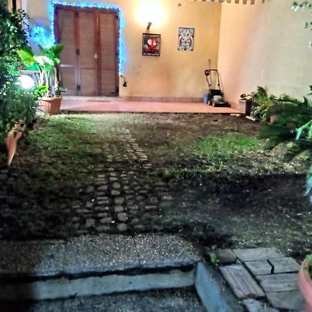 Bebadamo Ed Eva Apartment Villaggio del Fanciullo Luaran gambar