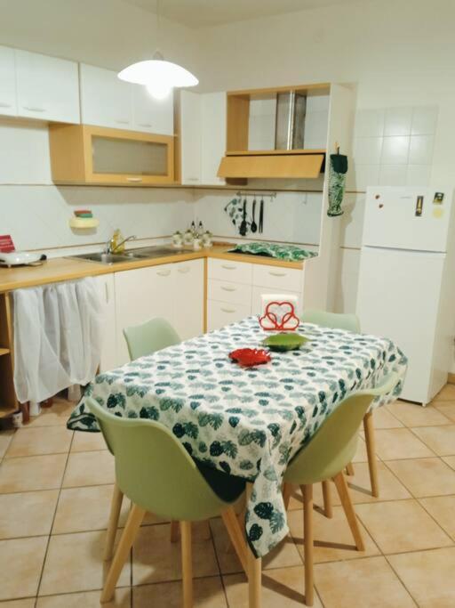 Bebadamo Ed Eva Apartment Villaggio del Fanciullo Luaran gambar